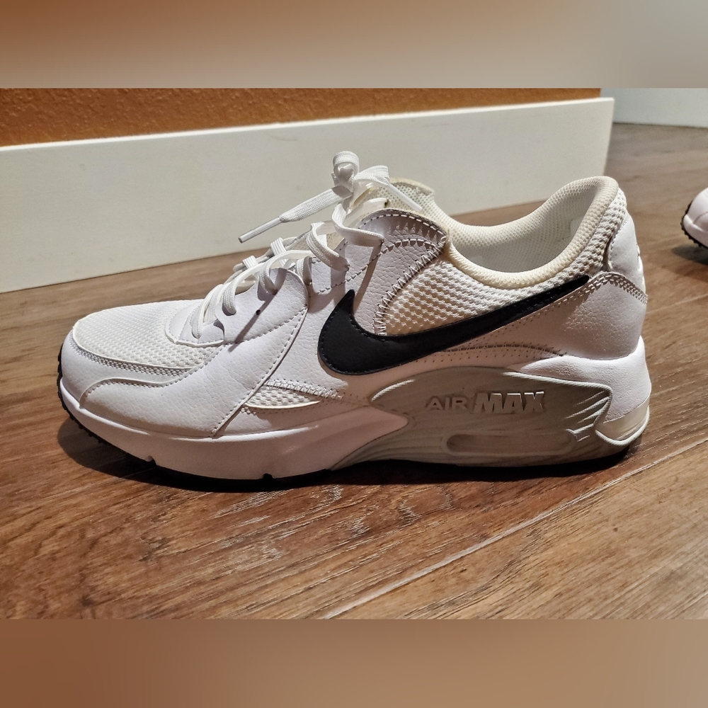 Nike AirMax Excee
